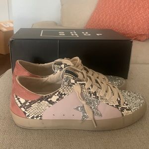 Shu Shop low top sneakers. Completely brand new!! Comes with shoe box. 6 1/2